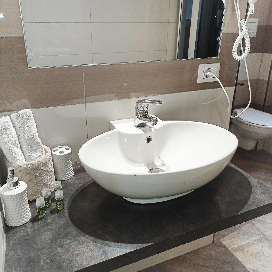 Domus Pio XI Bed & Breakfast Roma Ngoại thất bức ảnh